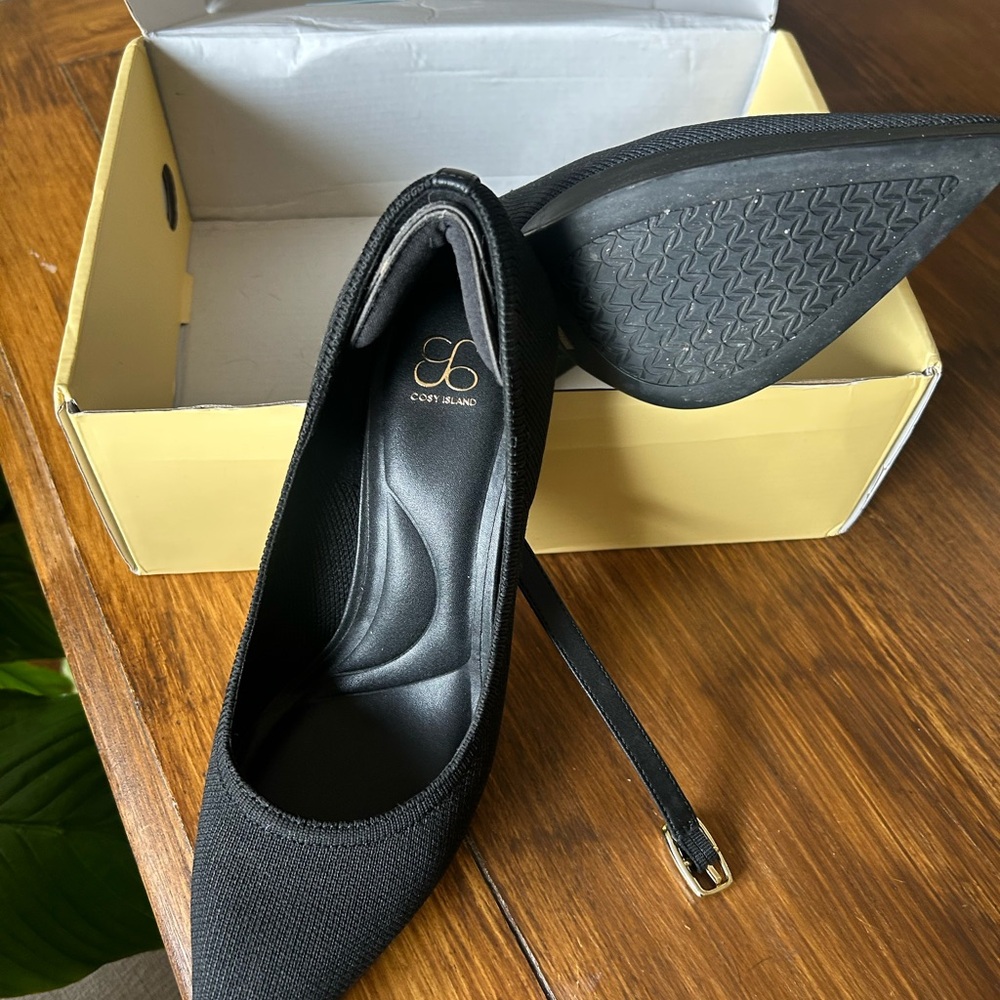 Chic Black Pointed Toe Platform Heels by Costisland.
